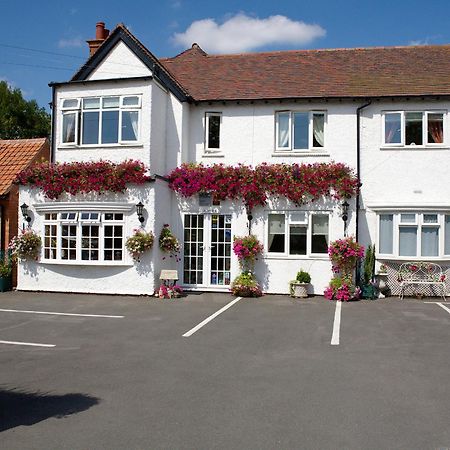 Moonraker House Stratford-upon-Avon Exterior foto